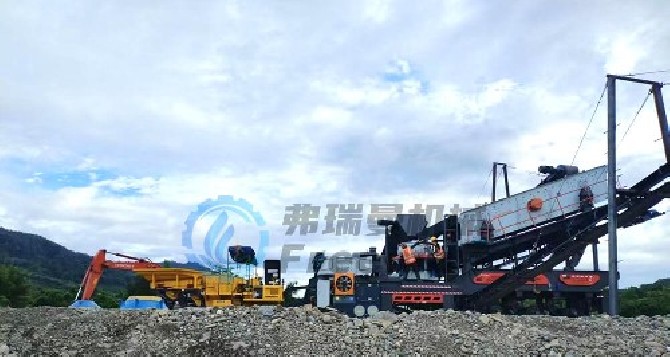 Malaysia River Pebble Mobile Crushing Production Line S-CS1200-2